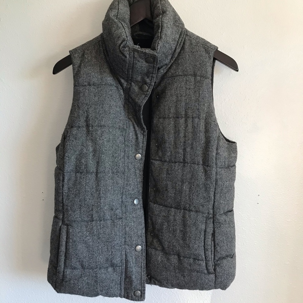 Gray Old Navy Vest